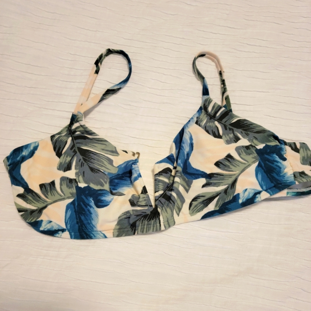 Hollister Palm Leaf Bikini Bathing Suit Top